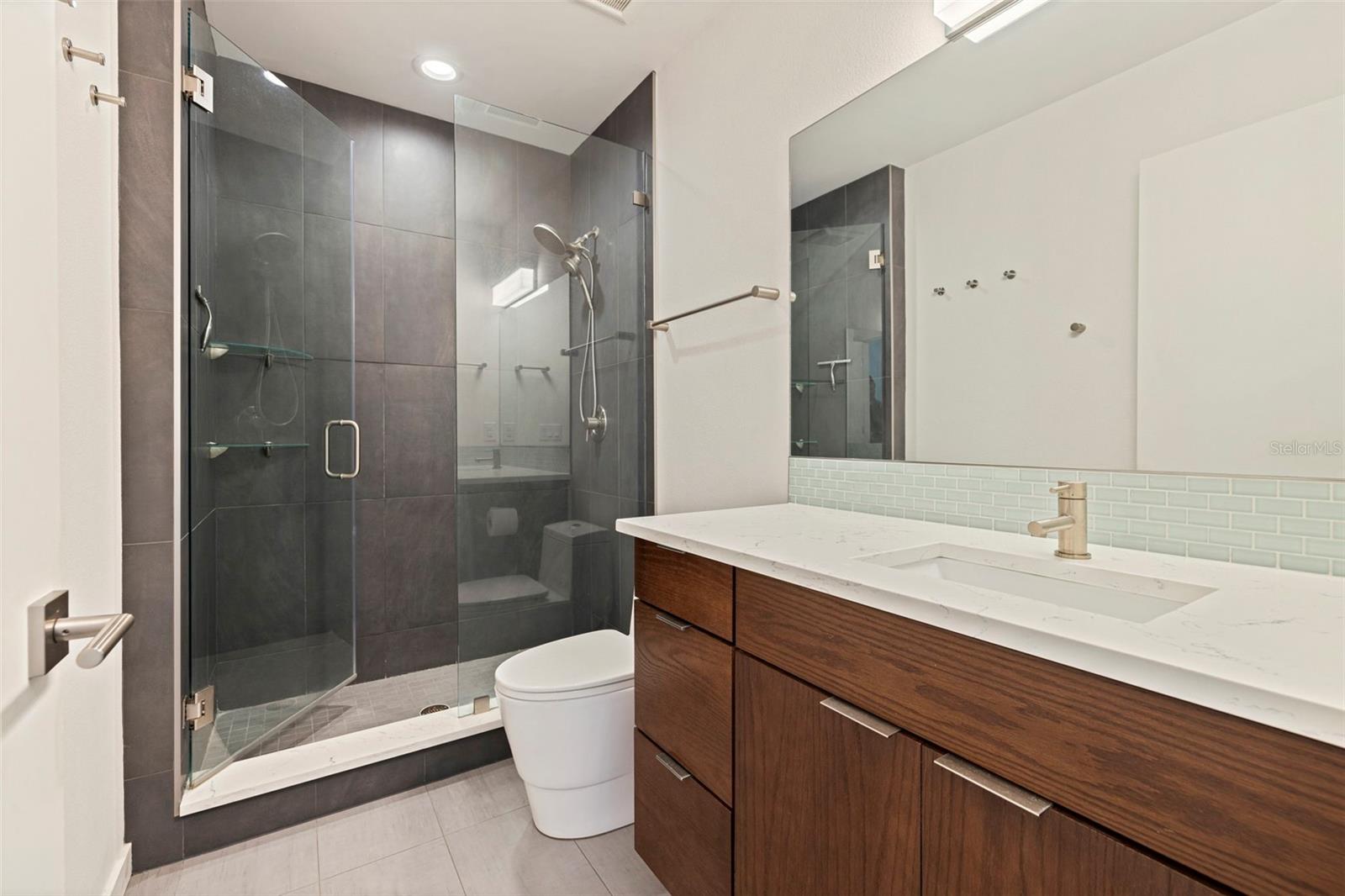 233 4TH Ave ST PETERSBURG, FL 33701