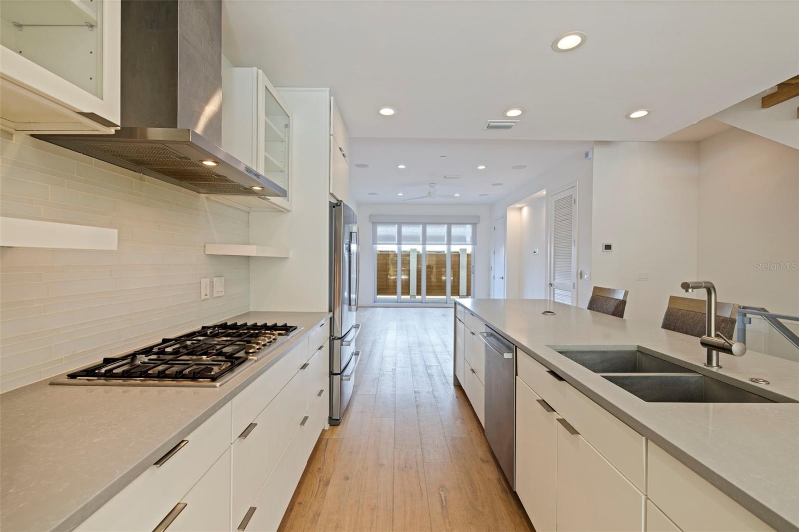 233 4TH Ave ST PETERSBURG, FL 33701