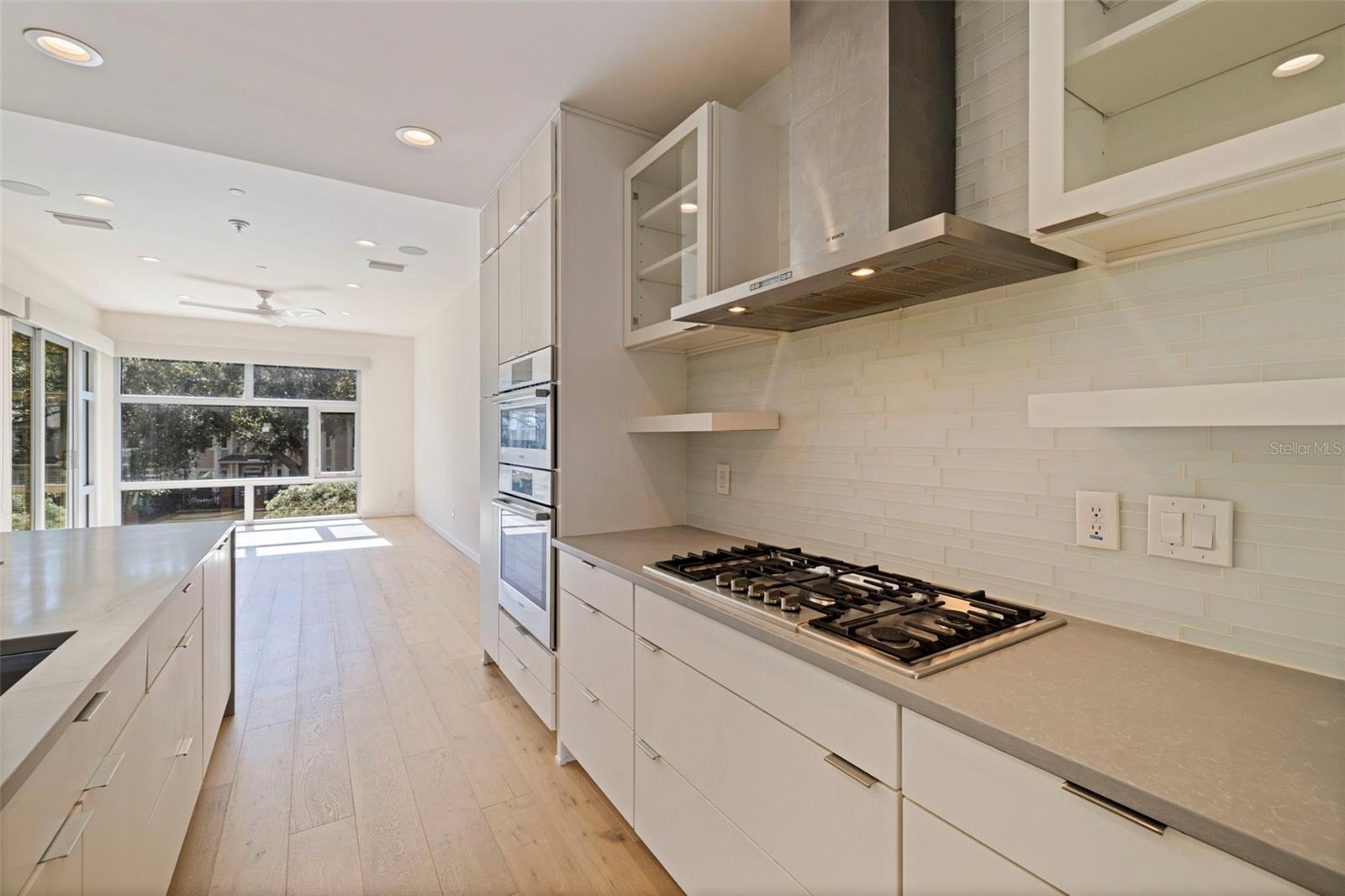 233 4TH Ave ST PETERSBURG, FL 33701