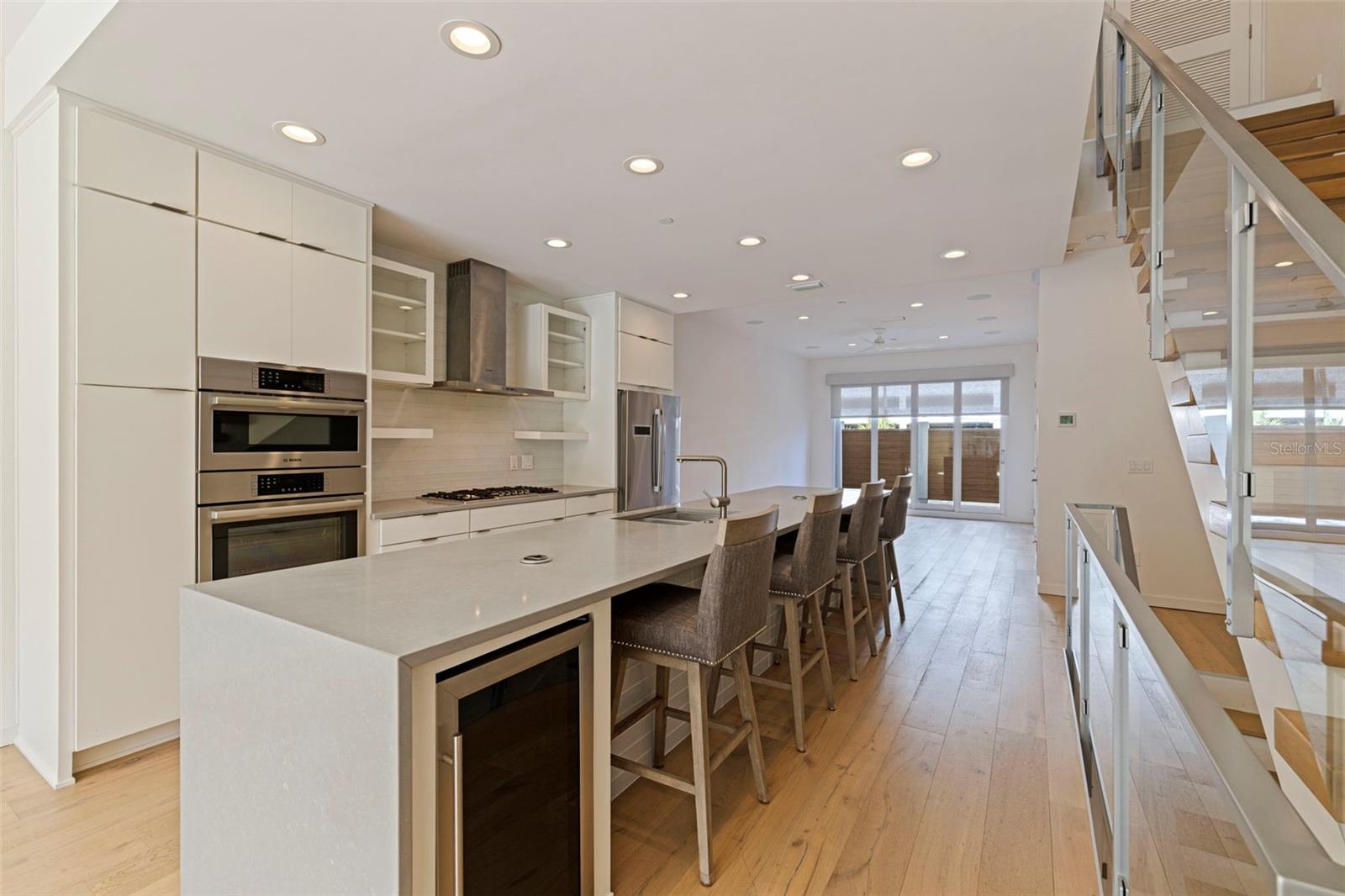 233 4TH Ave ST PETERSBURG, FL 33701