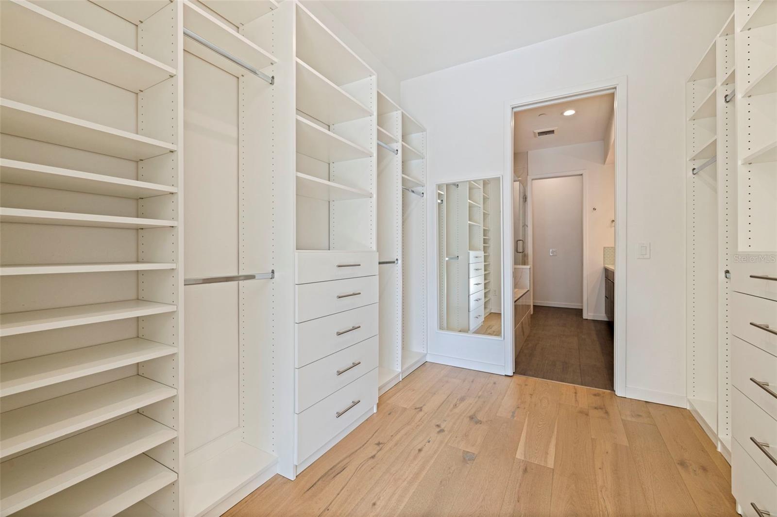 233 4TH Ave ST PETERSBURG, FL 33701