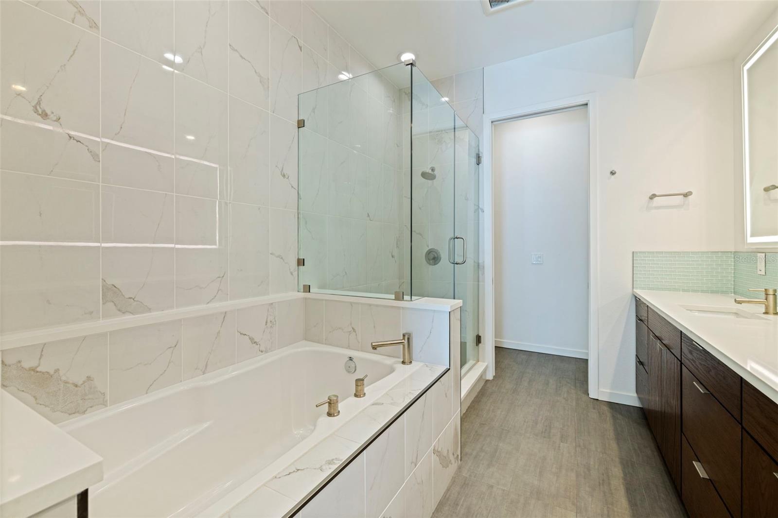 233 4TH Ave ST PETERSBURG, FL 33701