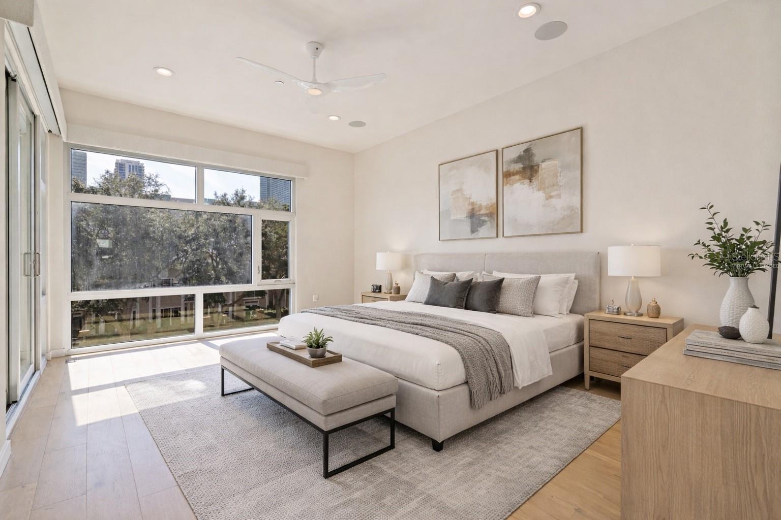 233 4TH Ave ST PETERSBURG, FL 33701