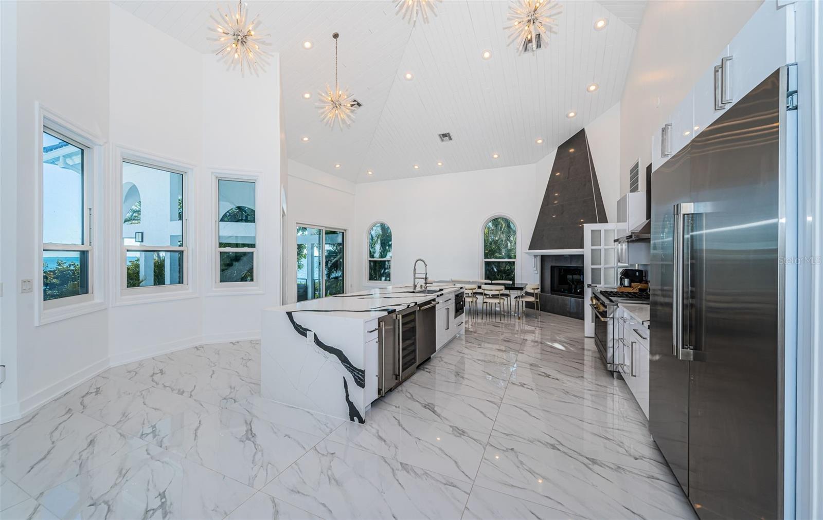 5212 62ND Ave ST PETERSBURG, FL 33715