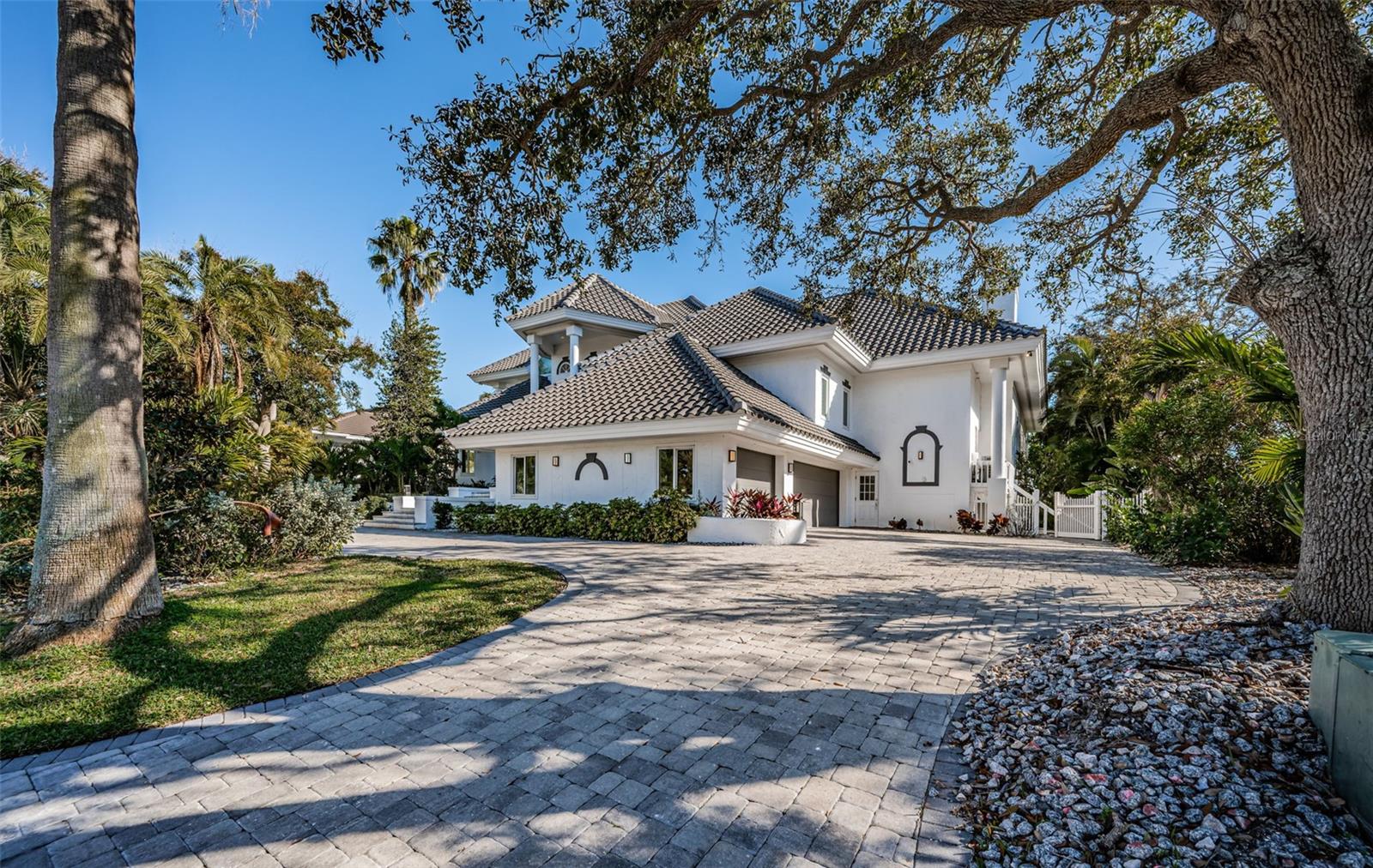 5212 62ND Ave ST PETERSBURG, FL 33715