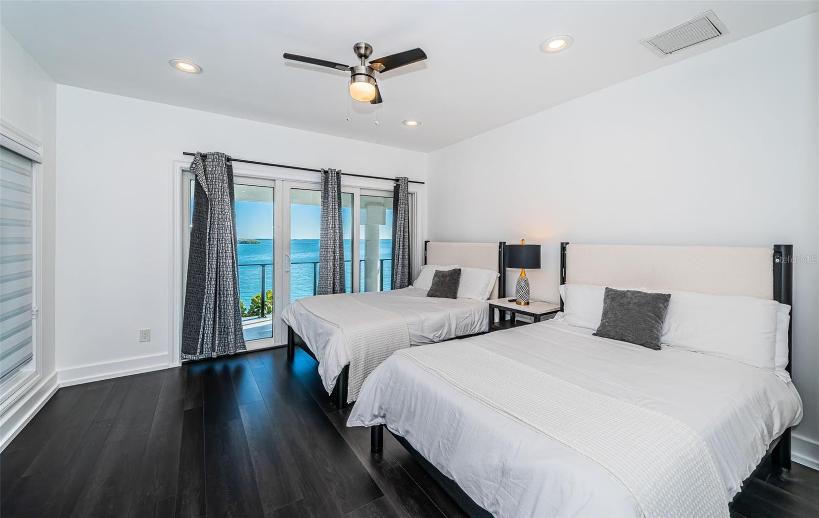 5212 62ND Ave ST PETERSBURG, FL 33715