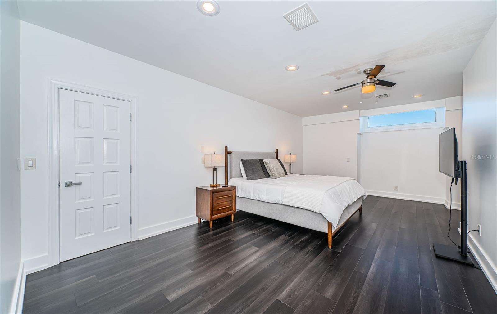 5212 62ND Ave ST PETERSBURG, FL 33715
