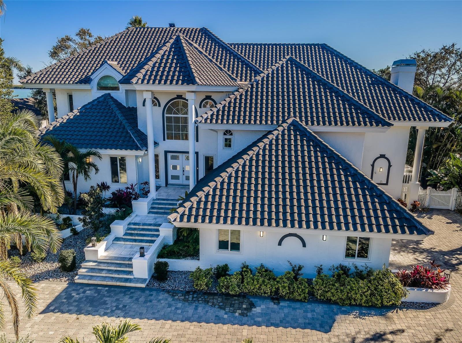 5212 62ND Ave ST PETERSBURG, FL 33715