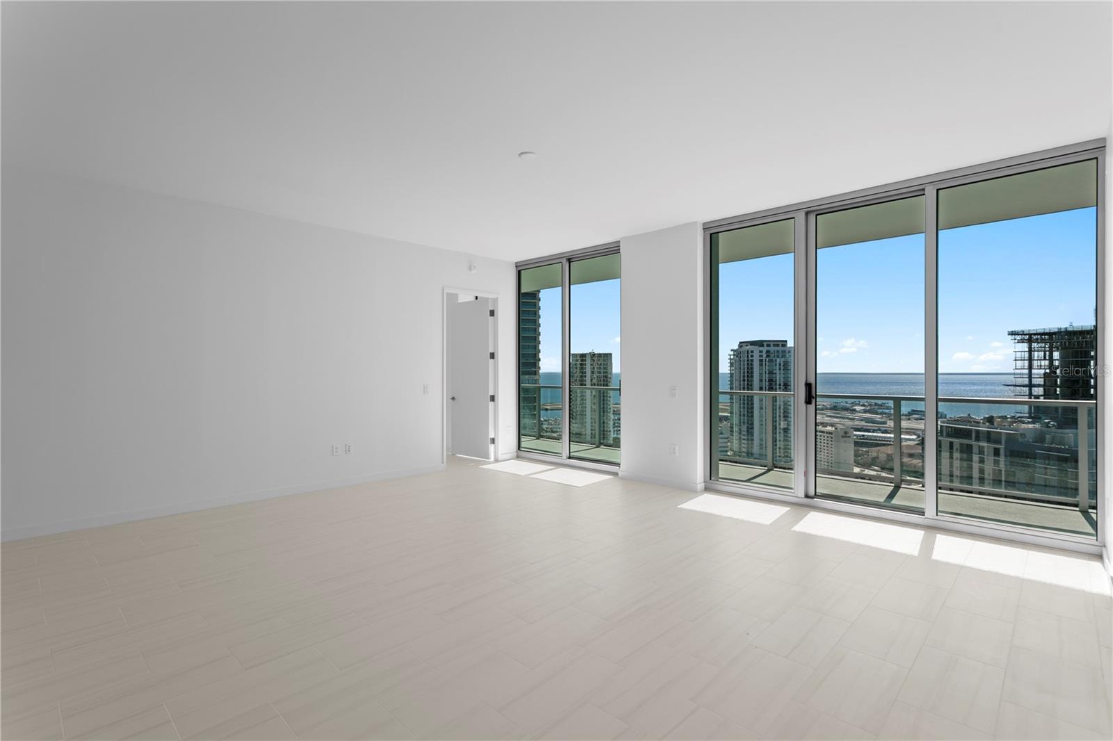 400 CENTRAL Ave #2806 ST PETERSBURG, FL 33701