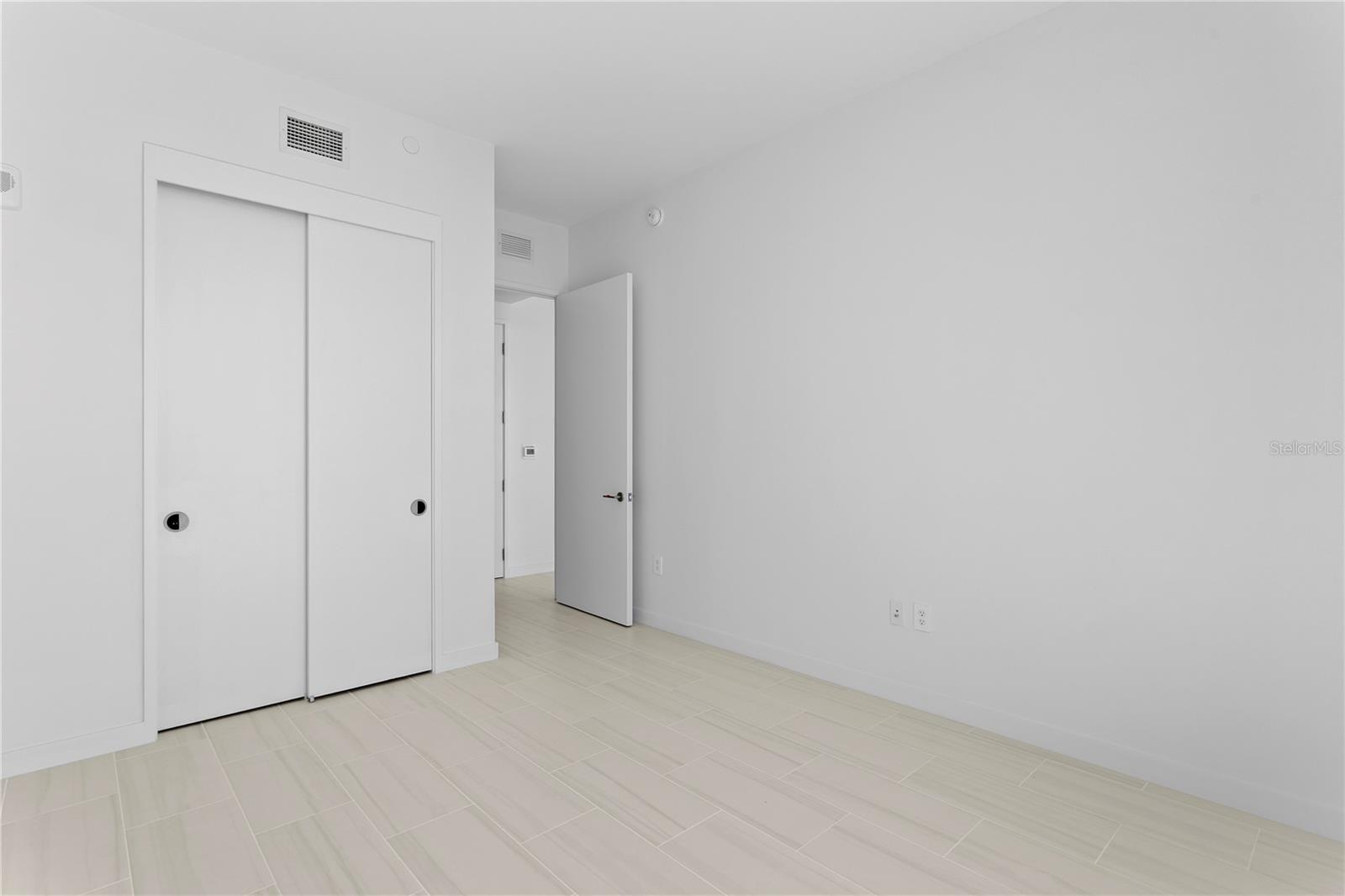 400 CENTRAL Ave #2806 ST PETERSBURG, FL 33701