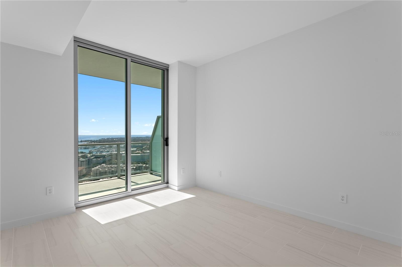 400 CENTRAL Ave #2806 ST PETERSBURG, FL 33701