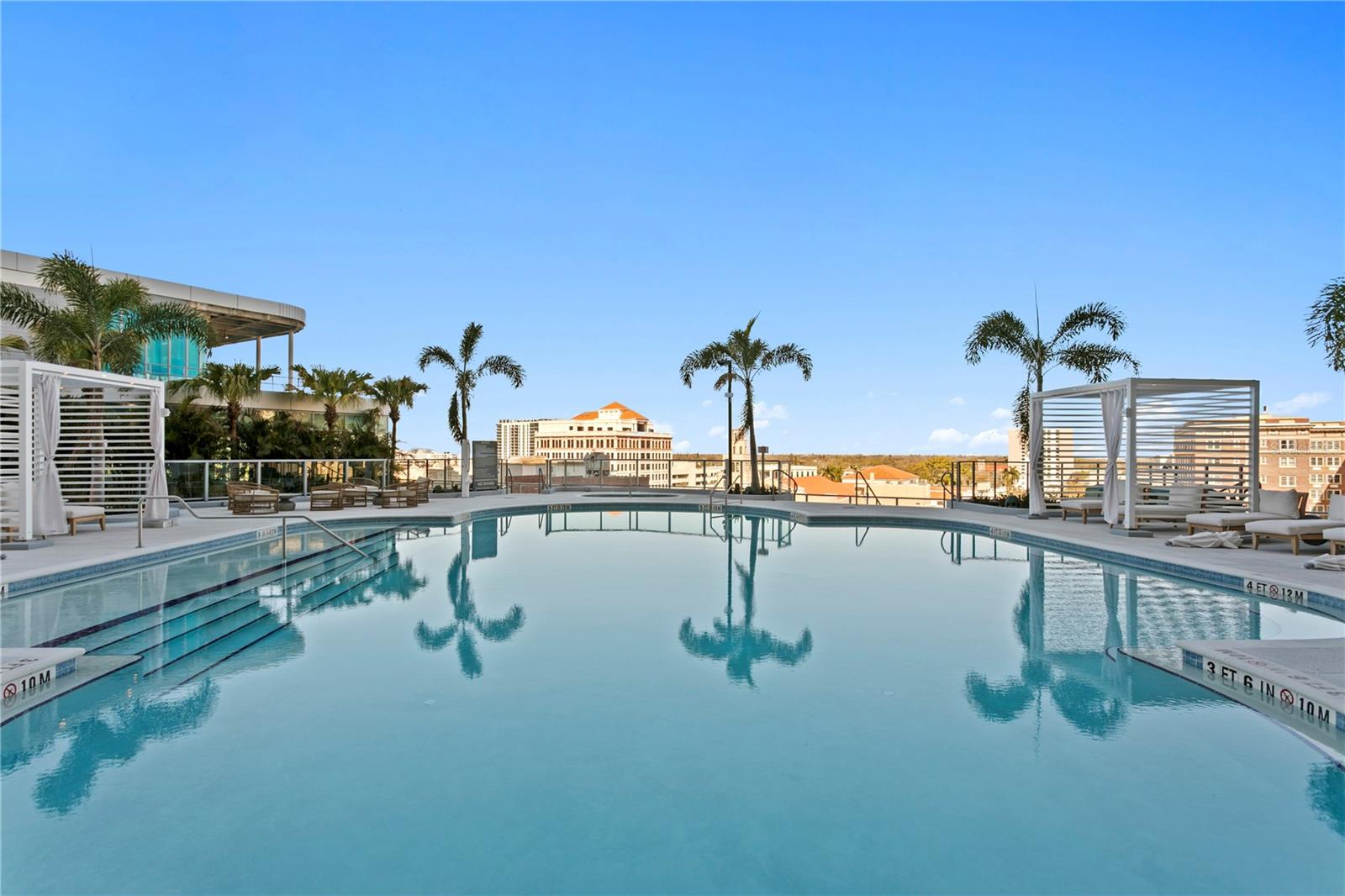 400 CENTRAL Ave #2806 ST PETERSBURG, FL 33701