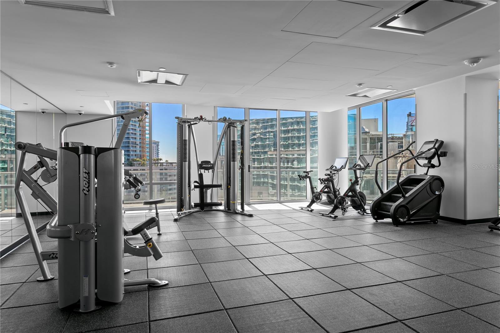 400 CENTRAL Ave #2806 ST PETERSBURG, FL 33701