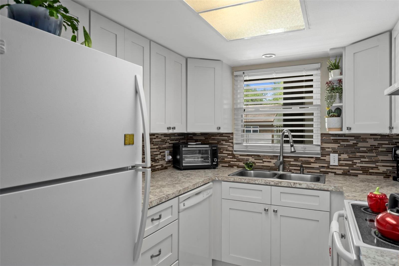 4101 PASSPORT Ln #202 NEW PORT RICHEY, FL 34653
