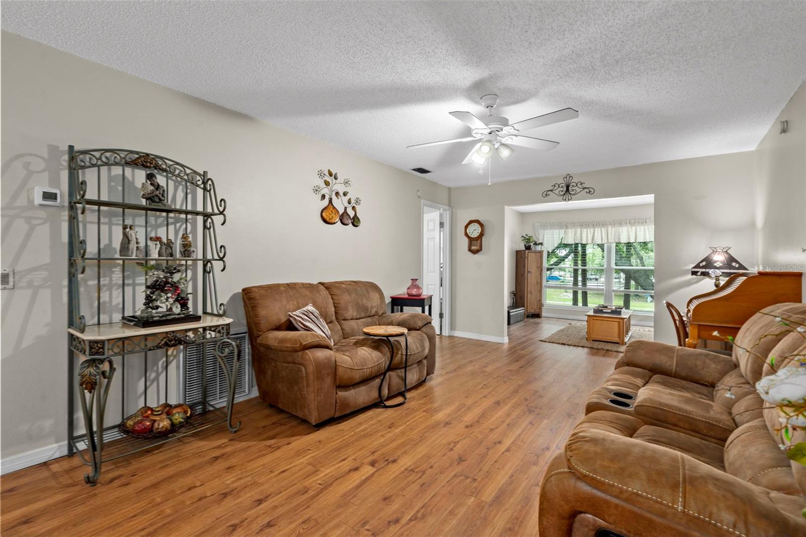 4101 PASSPORT Ln #202 NEW PORT RICHEY, FL 34653