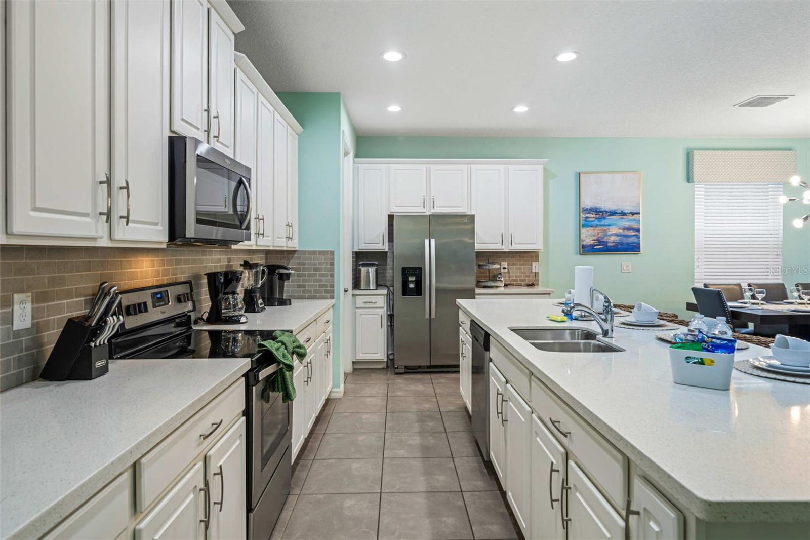 9079 SUNSHINE Rdg Cir KISSIMMEE, FL 34747