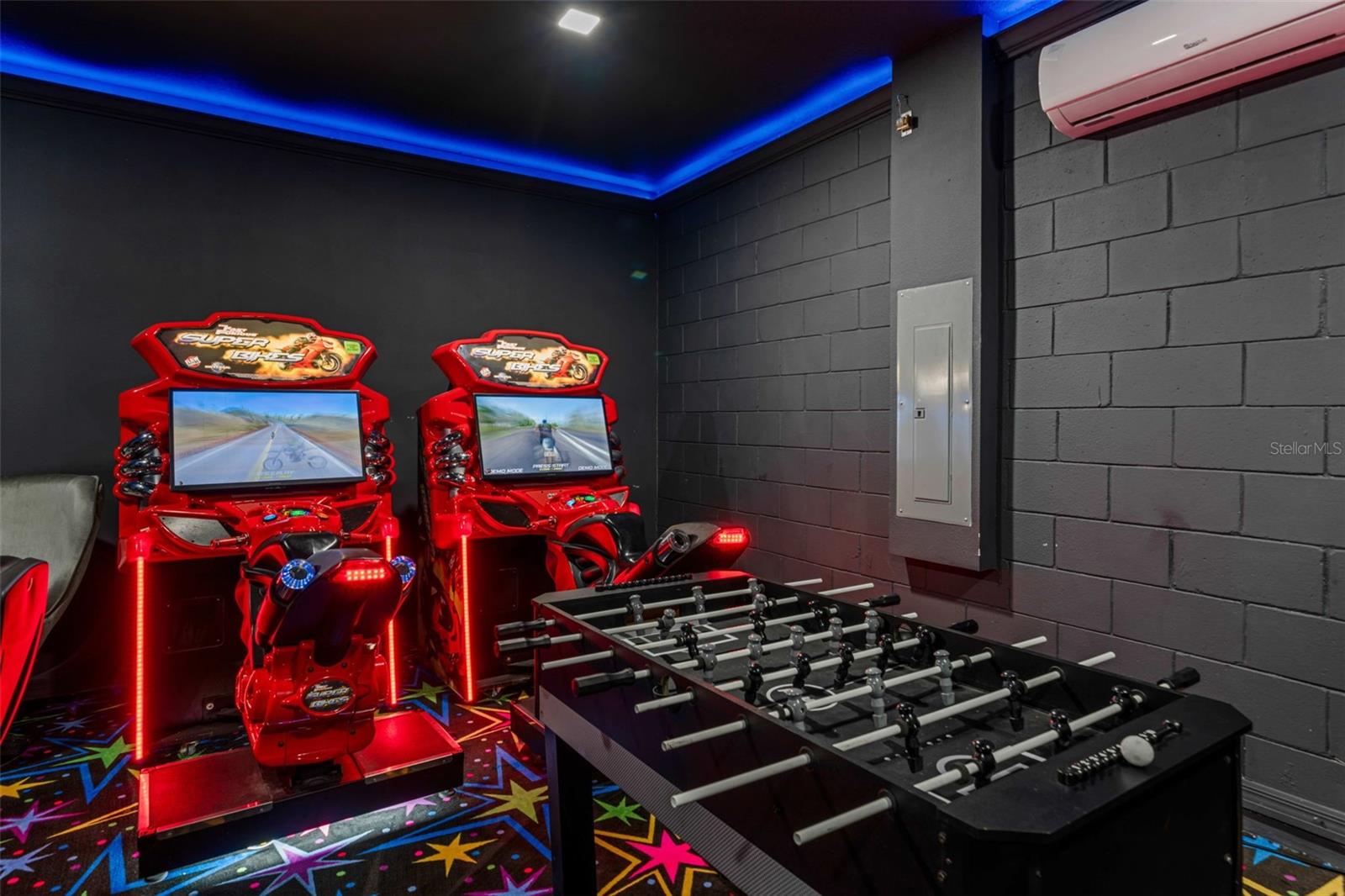 9079 SUNSHINE Rdg Cir KISSIMMEE, FL 34747