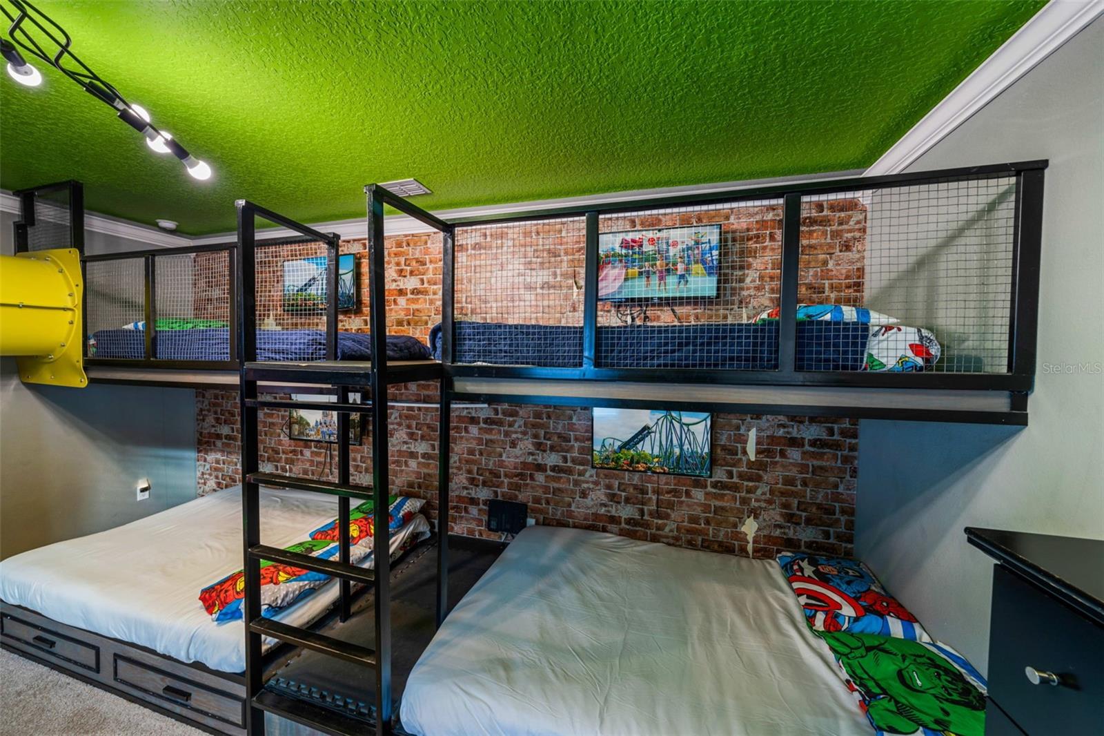 9079 SUNSHINE Rdg Cir KISSIMMEE, FL 34747