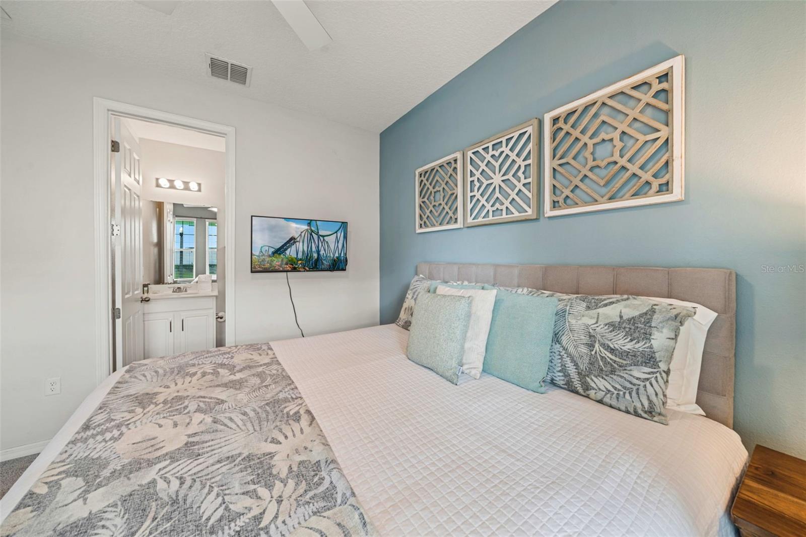 9079 SUNSHINE Rdg Cir KISSIMMEE, FL 34747