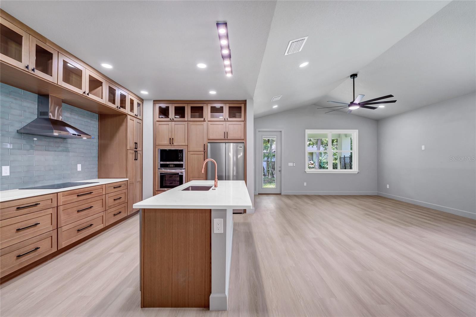 2034 E GRANT Ave ORLANDO, FL 32806