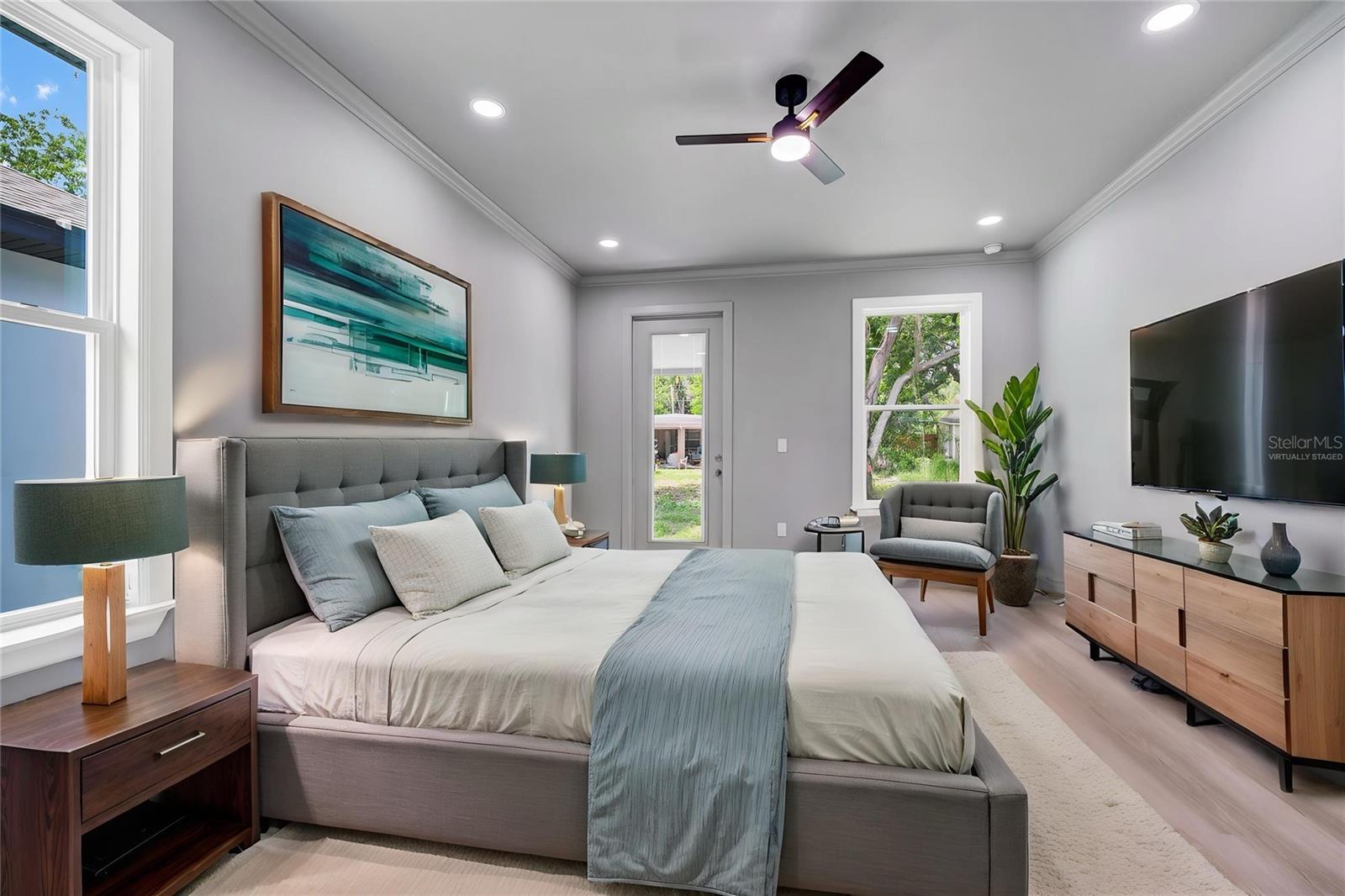 2034 E GRANT Ave ORLANDO, FL 32806