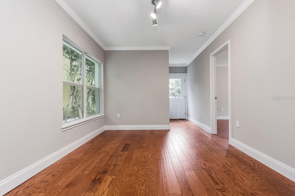 1505 CATHERINE St ORLANDO, FL 32801