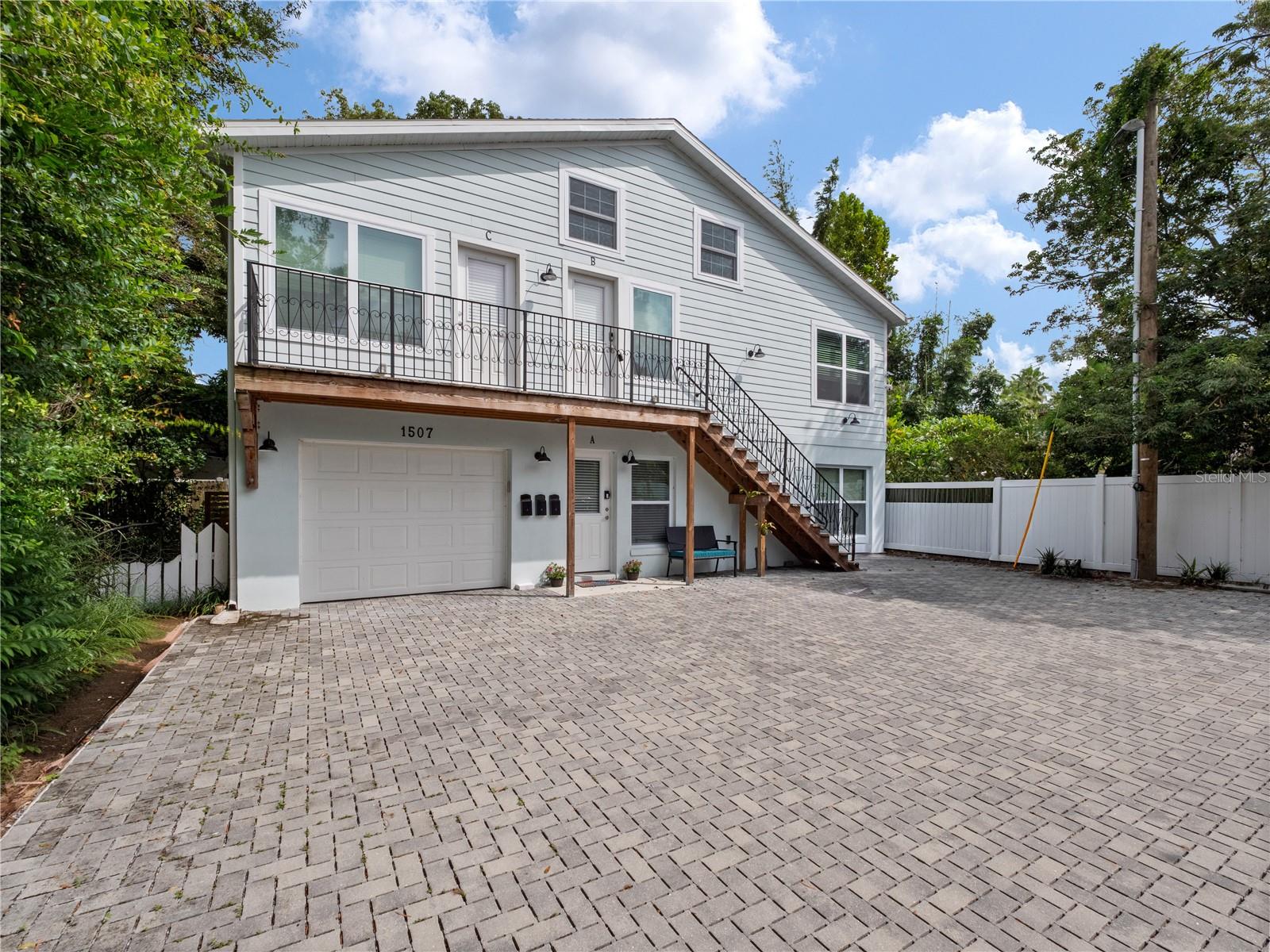 1505 CATHERINE St ORLANDO, FL 32801