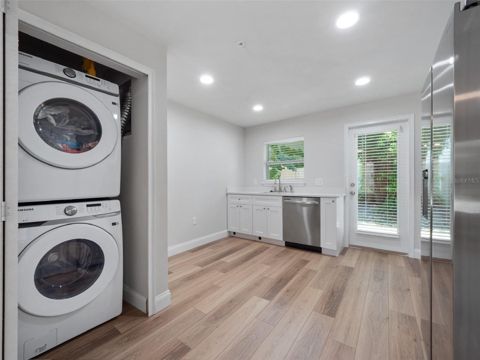 1505 CATHERINE St ORLANDO, FL 32801