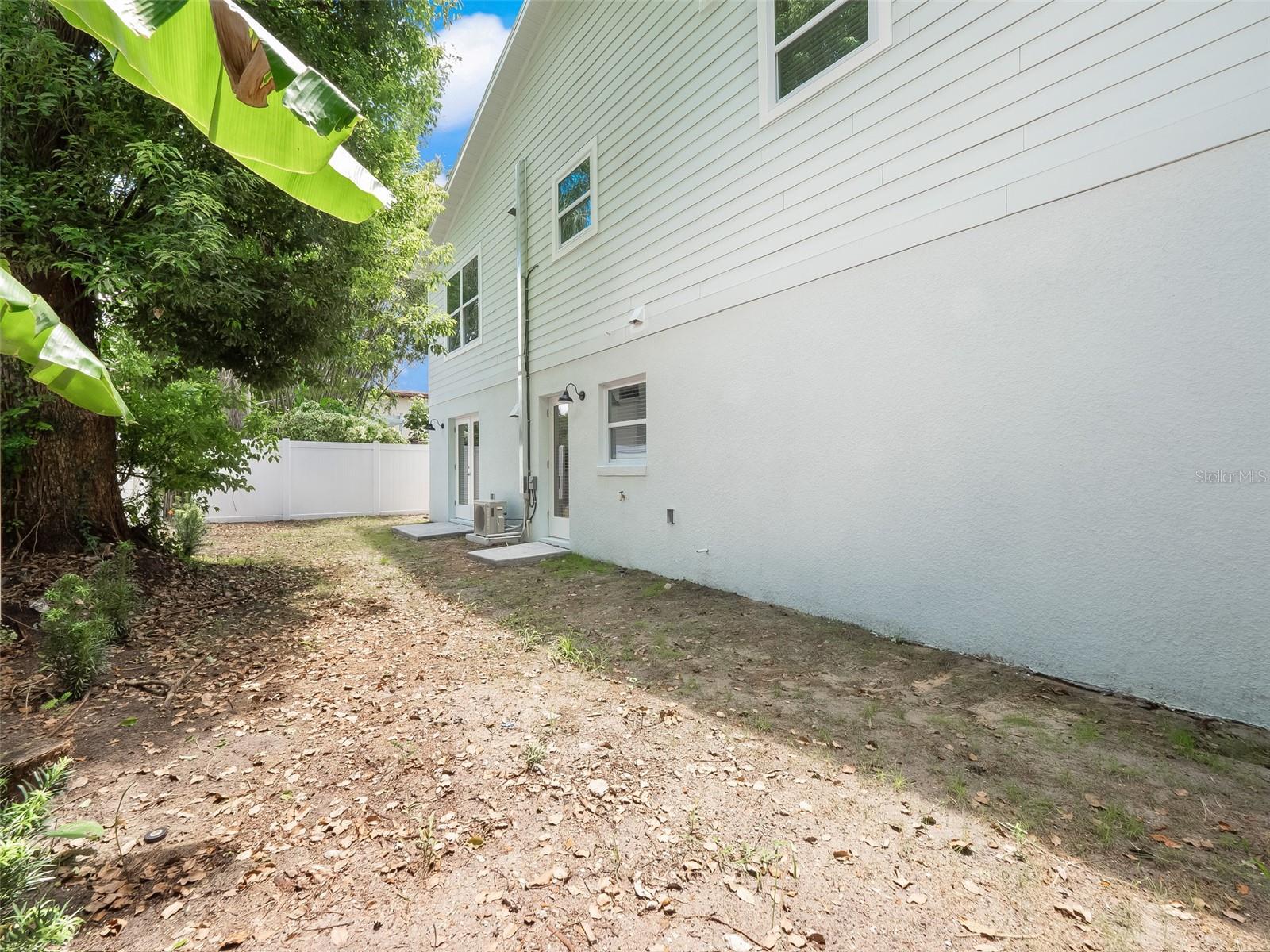 1505 CATHERINE St ORLANDO, FL 32801