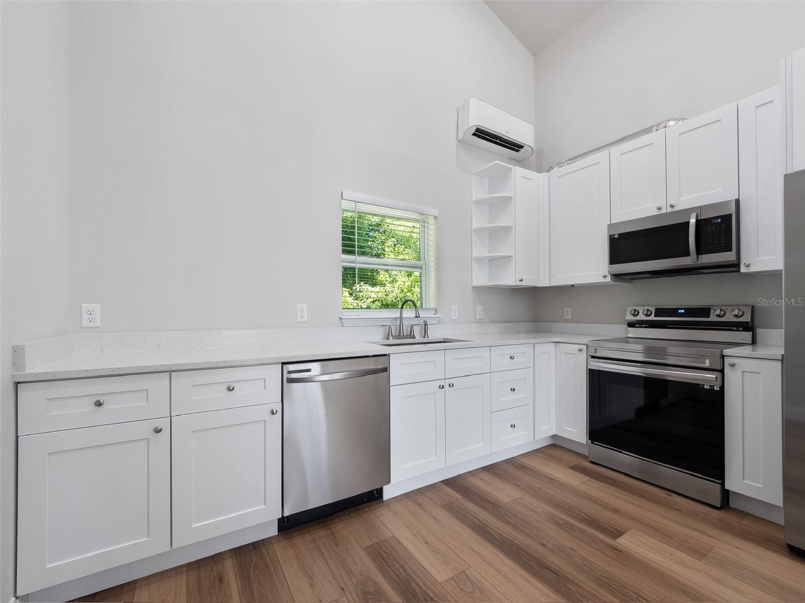 1505 CATHERINE St ORLANDO, FL 32801