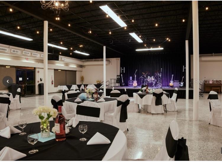 711 AZALEA Dr INDIAN LAKE ESTATES, FL 33855