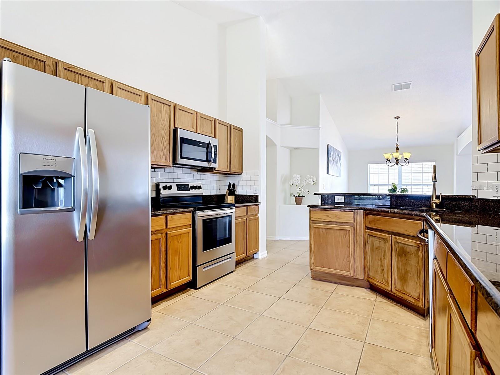 7949 GOLDEN POND Cir KISSIMMEE, FL 34747