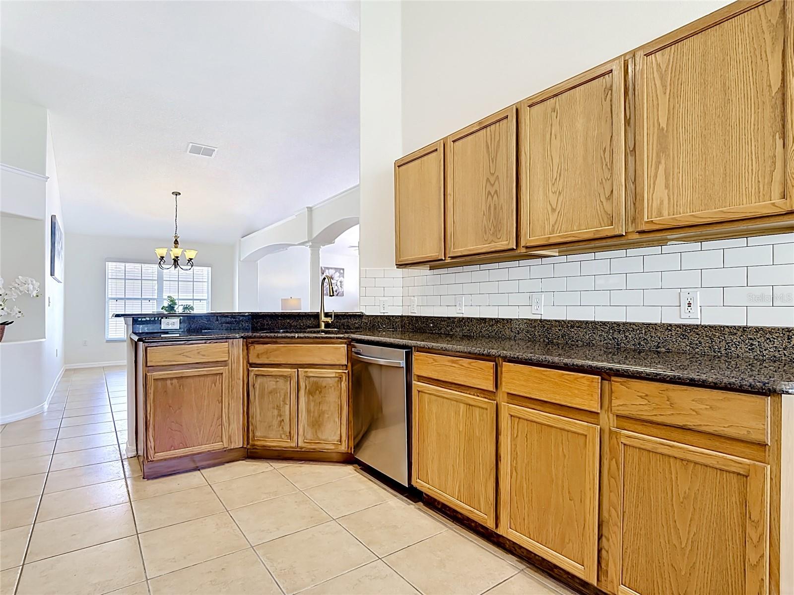 7949 GOLDEN POND Cir KISSIMMEE, FL 34747