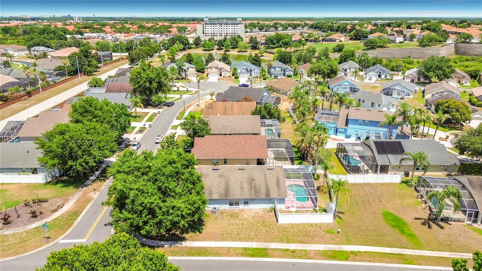 7949 GOLDEN POND Cir KISSIMMEE, FL 34747