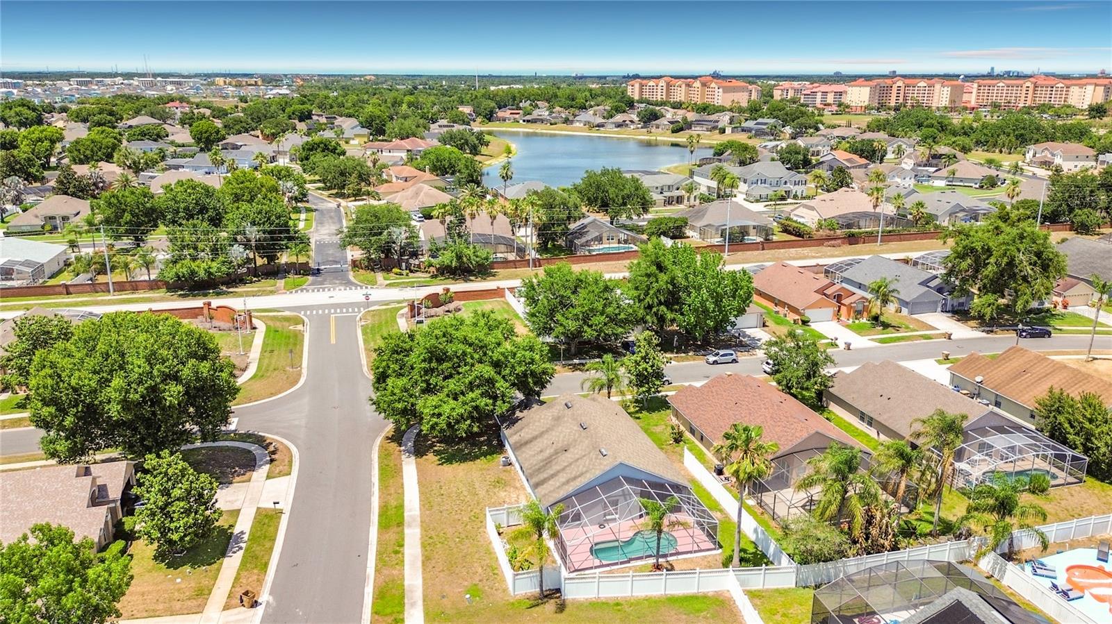7949 GOLDEN POND Cir KISSIMMEE, FL 34747