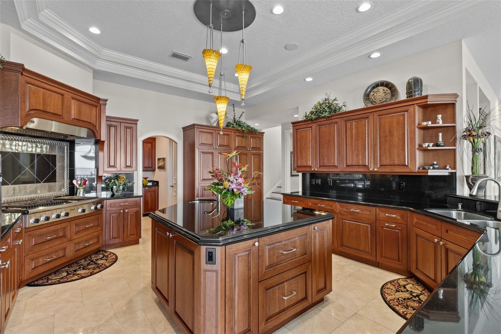 1737 BRIGHTWATERS Blvd ST PETERSBURG, FL 33704