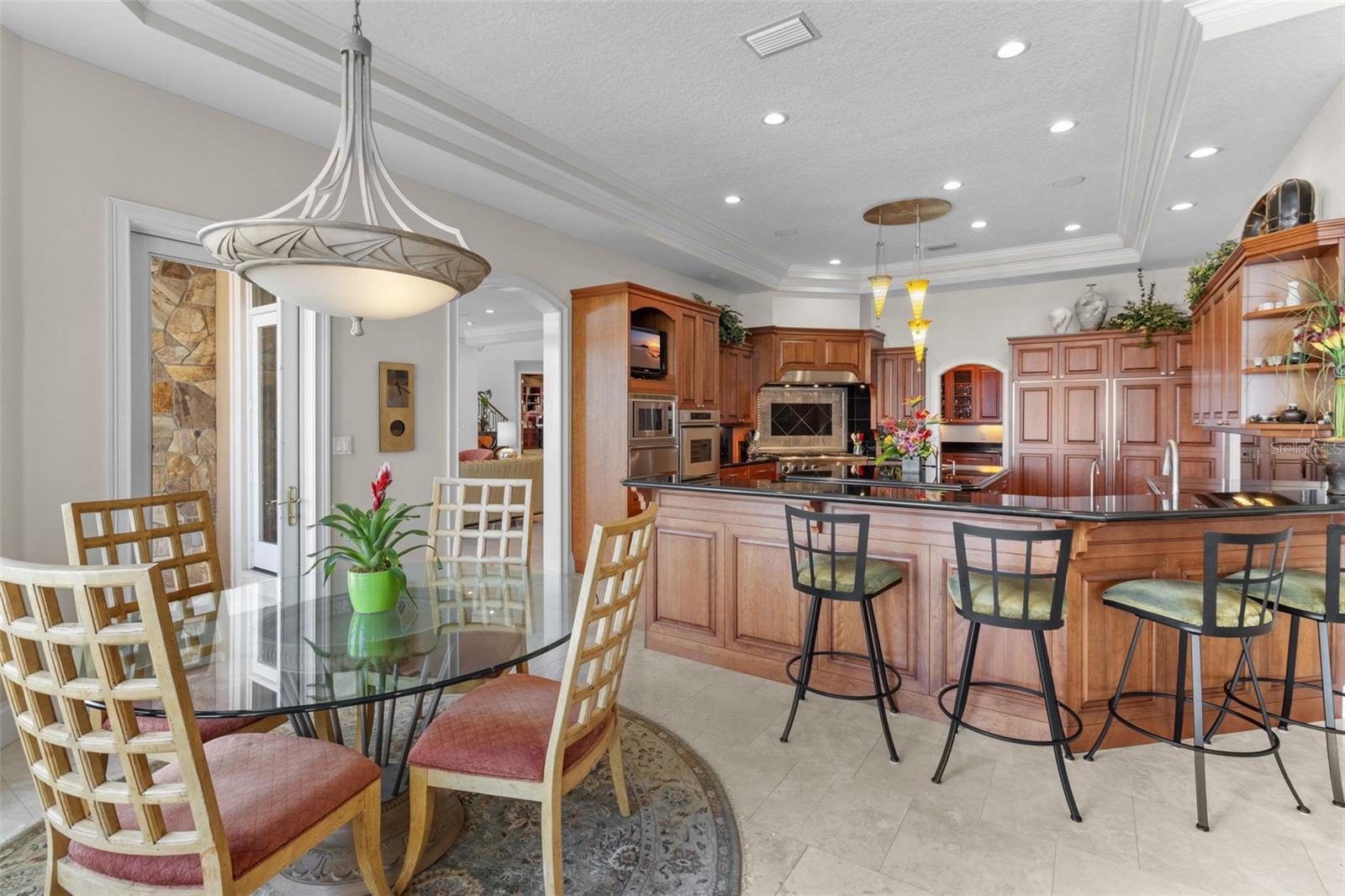 1737 BRIGHTWATERS Blvd ST PETERSBURG, FL 33704