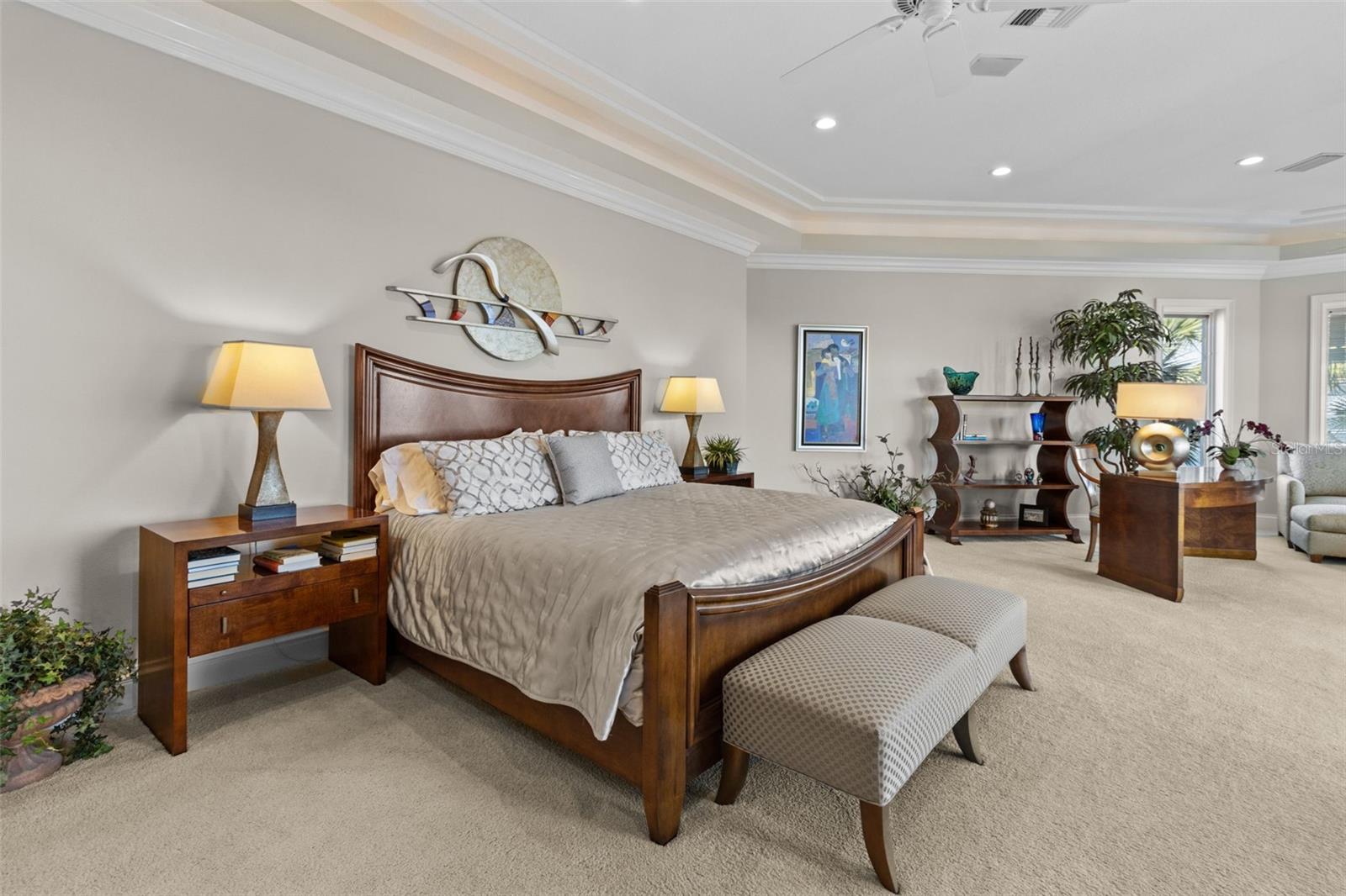 1737 BRIGHTWATERS Blvd ST PETERSBURG, FL 33704