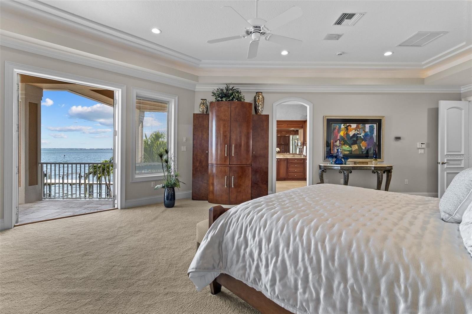 1737 BRIGHTWATERS Blvd ST PETERSBURG, FL 33704