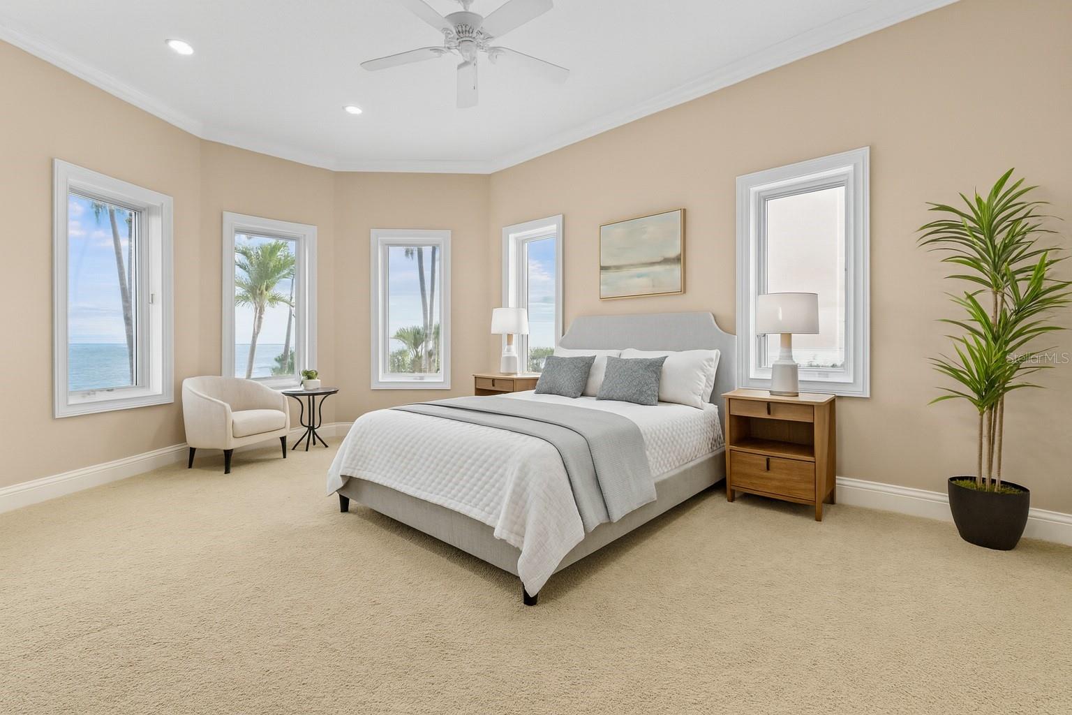 1737 BRIGHTWATERS Blvd ST PETERSBURG, FL 33704