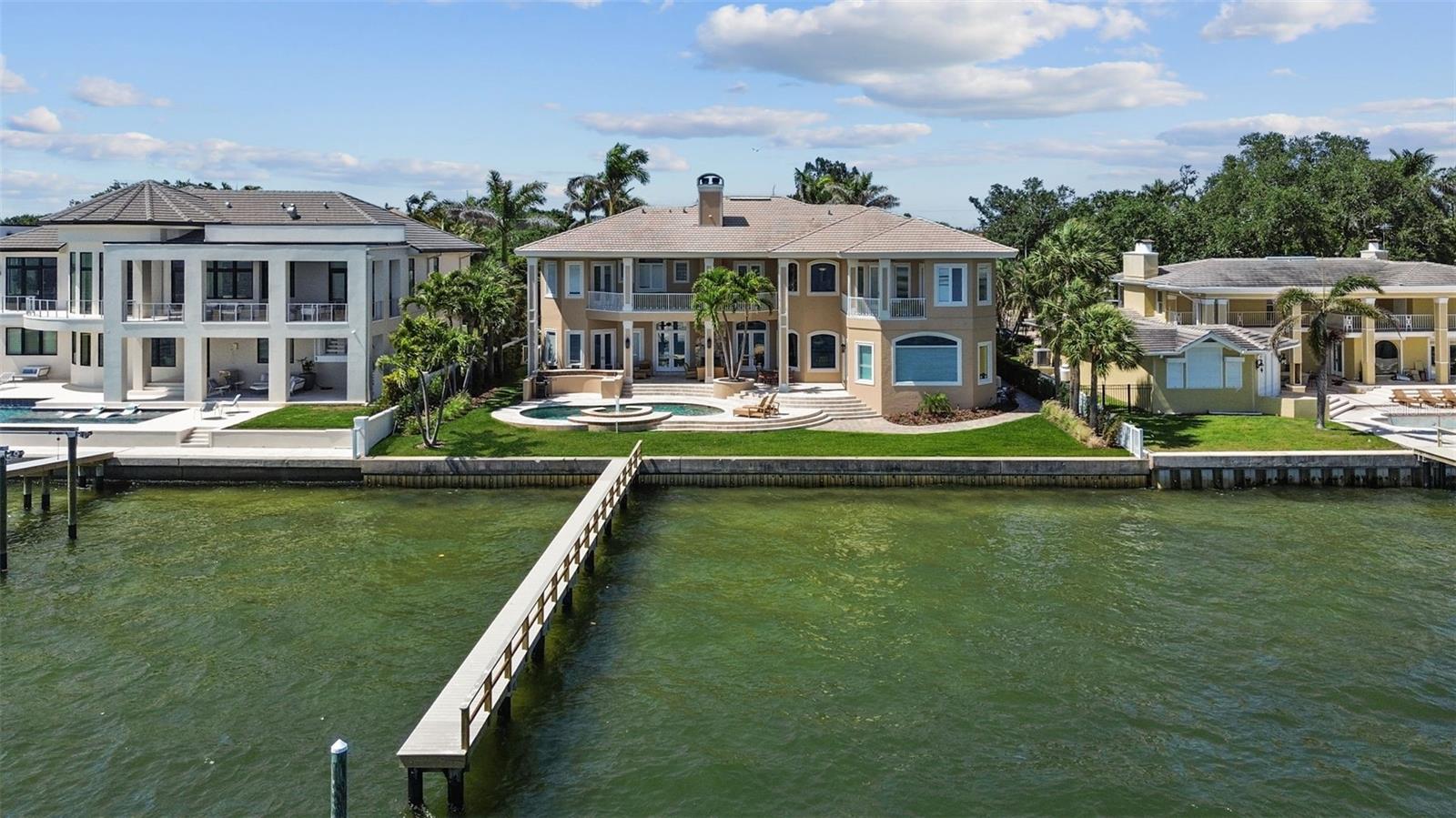 1737 BRIGHTWATERS Blvd ST PETERSBURG, FL 33704