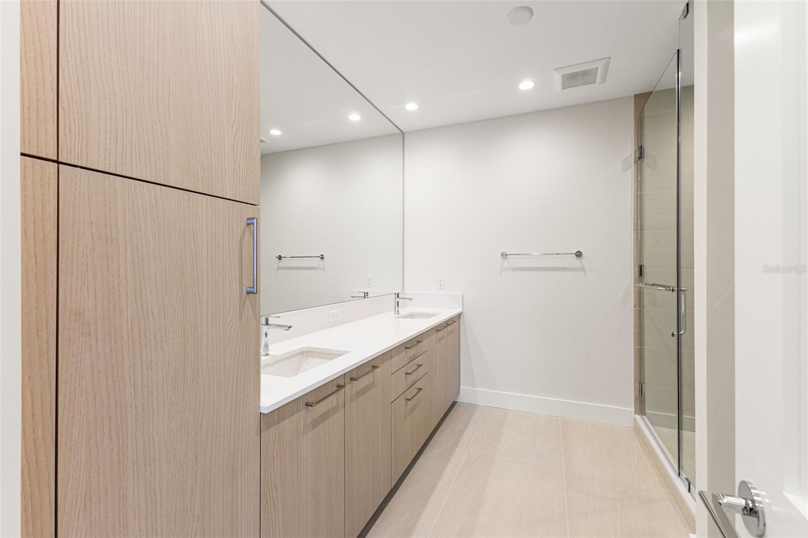 275 1ST Ave #2108 ST PETERSBURG, FL 33701