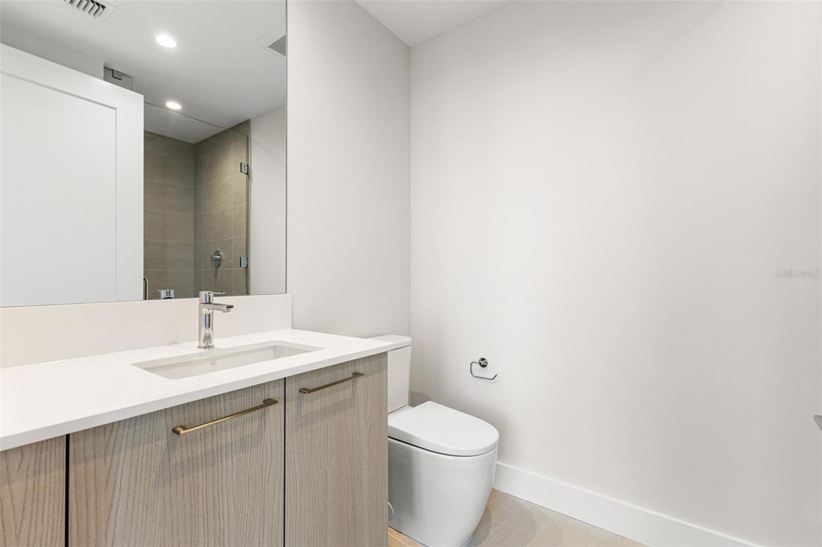 275 1ST Ave #2108 ST PETERSBURG, FL 33701