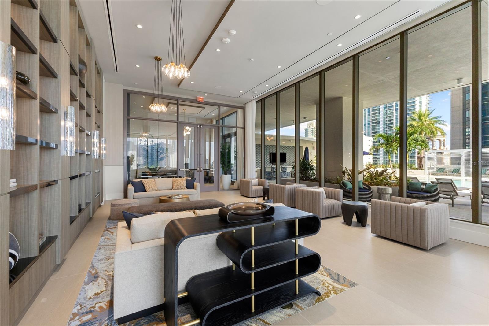 275 1ST Ave #2108 ST PETERSBURG, FL 33701