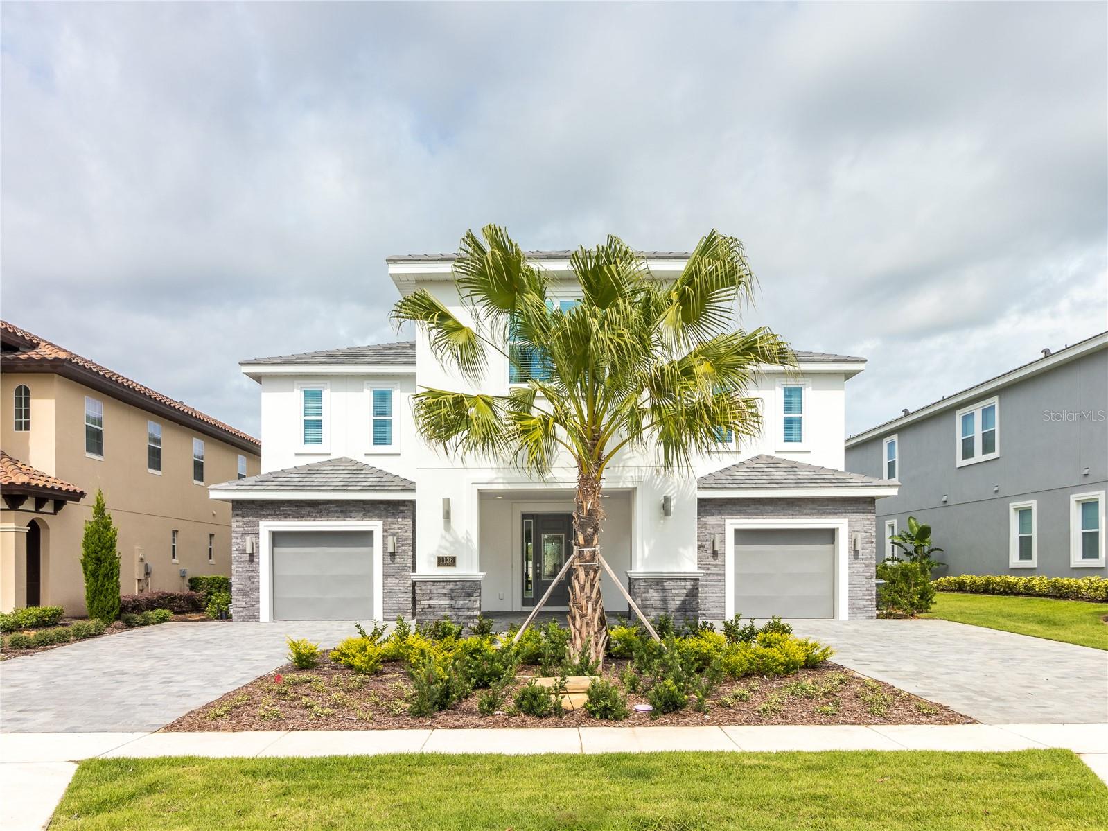 1136 CASTLE PINES Ct