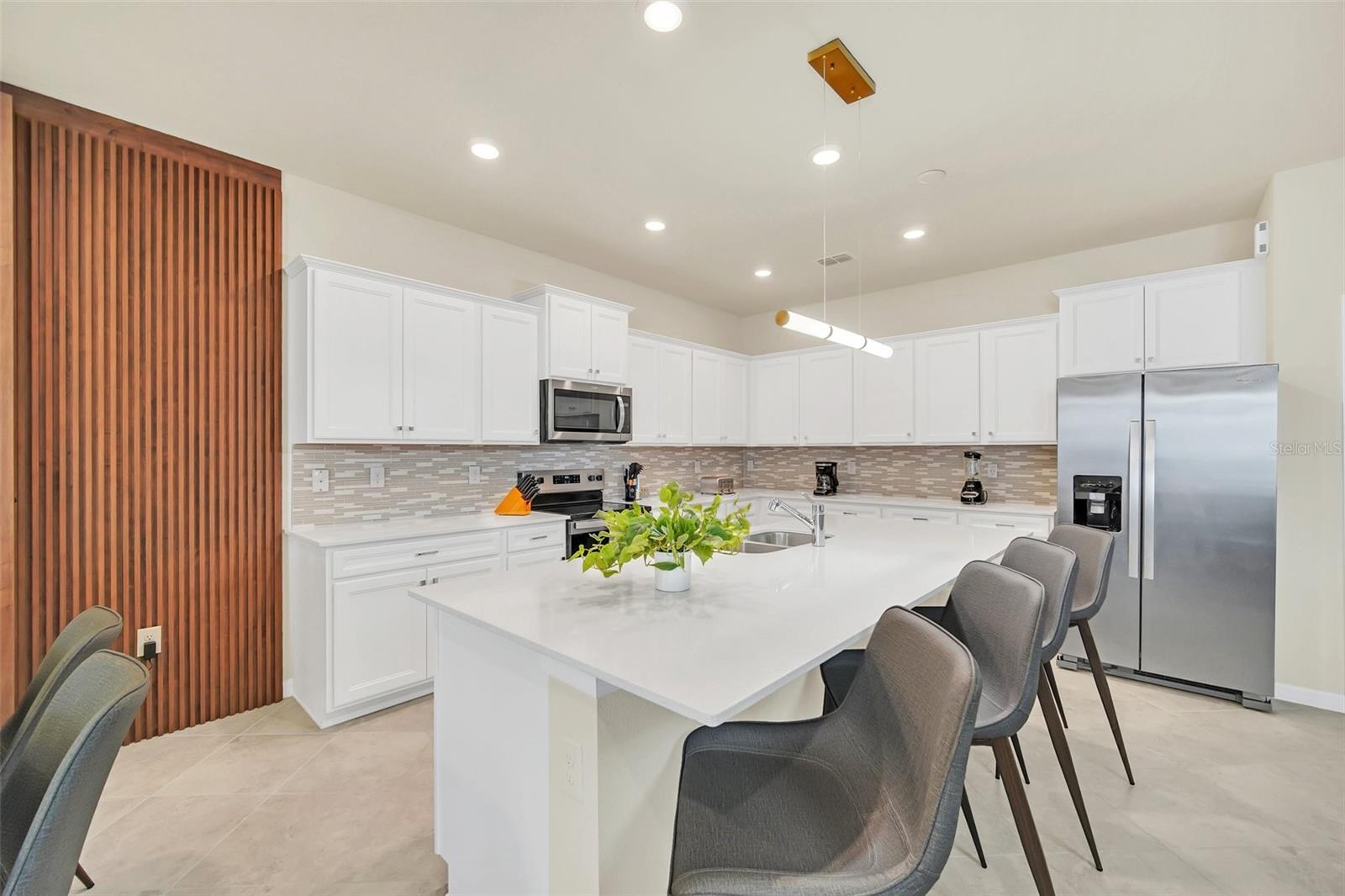 16248 SAINT MARTIN St CLERMONT, FL 34714