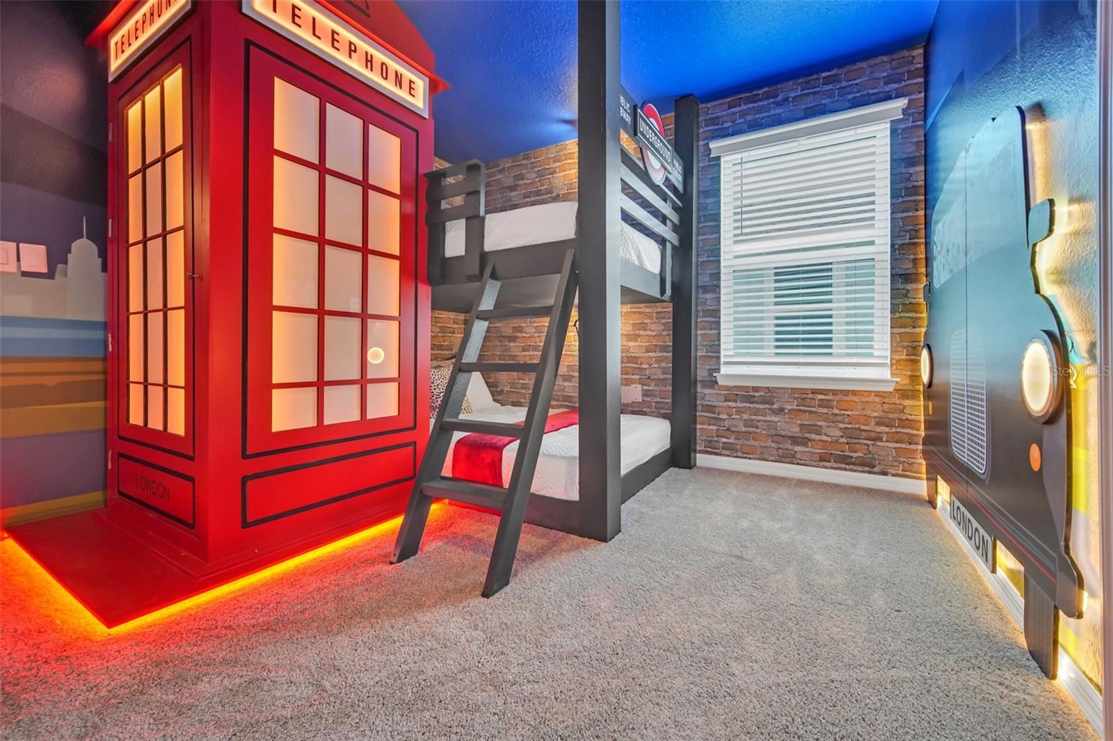 16248 SAINT MARTIN St CLERMONT, FL 34714