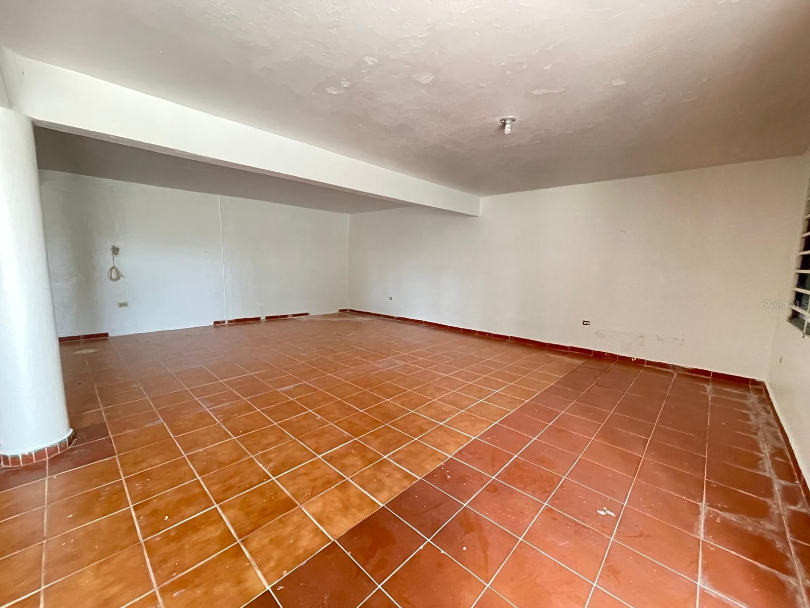 CALLE 2 VILLA DEL ROSARIO #D5 NAGUABO, PR 00718