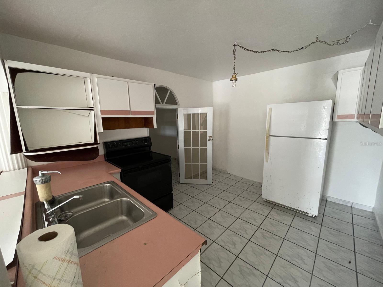 CALLE 2 VILLA DEL ROSARIO #D5 NAGUABO, PR 00718