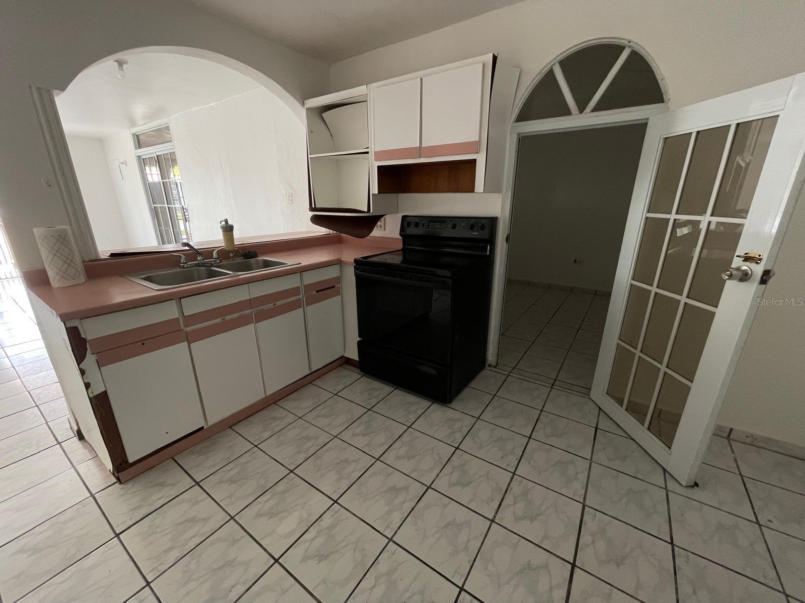 CALLE 2 VILLA DEL ROSARIO #D5 NAGUABO, PR 00718